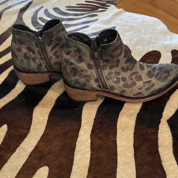 Liberty Black Leopard Print Ankle Boots size 8 - Picture 6 of 7